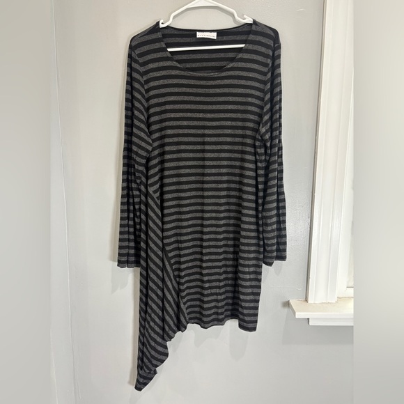 bryn Walker Tops - Bryn Walker Asymmetrical Hem Striped Long Sleeve Top Shirt Blouse Pullover M/L